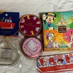 空き箱 空き缶の画像