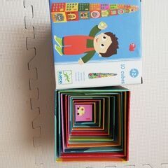 ジェコの知育玩具　10キューブ　紙製　スタックキューブの画像