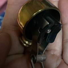 レトロな、自転車の真鍮製ベル　未使用品　金属のベルトが2種類同梱してあります。の画像