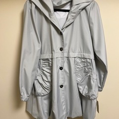 ★未使用品★レディース　スプリングコート　サイズM〜Ｌ★