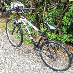 ★お届け可！★26インチ 自転車 Jamis cross country  3✖7 21段変速の画像