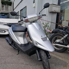 スズキ　アドレスV100　シルバーの画像
