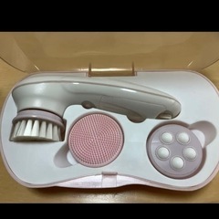 ニトリ　フェイシャルクリーナーセットの画像