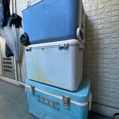 クーラーボックス3つ