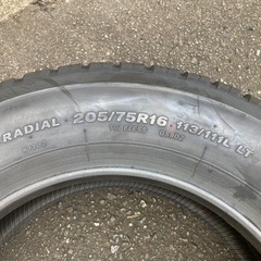 TPGーFAB60キャンター用夏タイヤ6本の画像