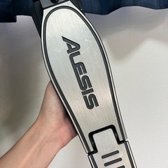 Alesis Nitro Mesh Kit 椅子、マット等付属品付きの画像