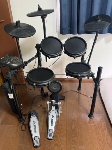 Alesis Nitro Mesh Kit 椅子、マット等付属品付き
