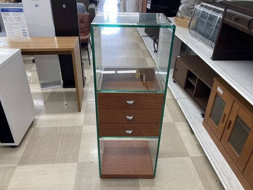 ガラスモダンブティックミドルラック　ﾌﾞﾗｳﾝ