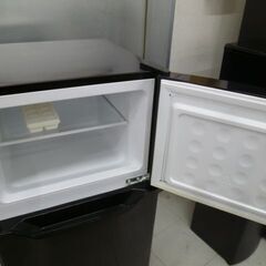 冷蔵庫 128L 2022年製 YAMAZEN PJKFR-D130 ブラック 2ドア 右開き 100L