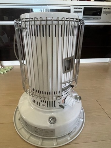 トヨトミ 対流形 石油ストーブ 日本製 ホワイト KS-6700(W)