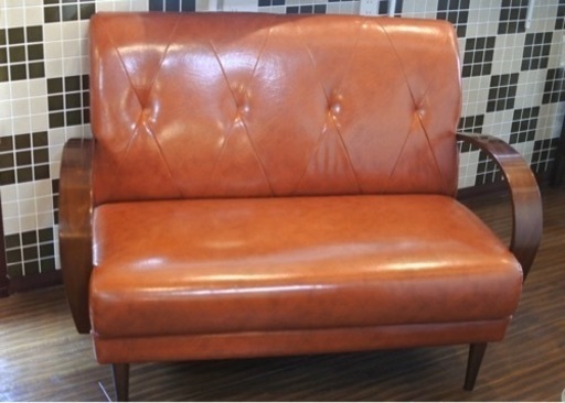 ビーカンパニー　二人掛けレザーソファー　クールベソファー