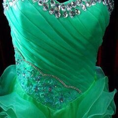 ★SALE★☆USED☆　エメラルドグリーン・パーティードレスの画像