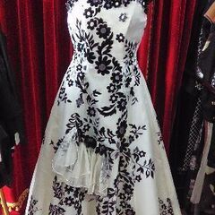 ★SALE★☆USED☆　ホワイト×フラワー・パーティードレス（...