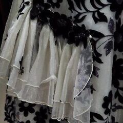 ★SALE★☆USED☆　ホワイト×フラワー・パーティードレス（STEFANO RICCI FIRENZE ）の画像