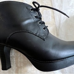 ユニクロ　ブーツ　23.5cmの画像