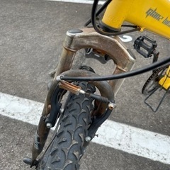 折りたたみ自転車の画像