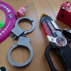 おもちゃ色々 百均、ハッピーセットの画像