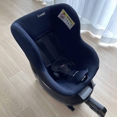 コンビ　ネセルターンリミテッド　チャイルドシートの画像