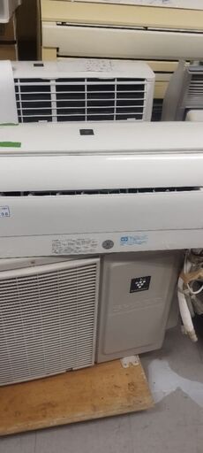 シャープエアコン 10畳用 2015年製 100V 別館に置いてます
