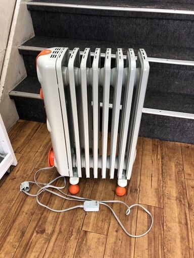▼値下げ▼ オイルヒーター デロンギ JR0812-OR 暖房器具 自社配送時代引き可※現金、クレジット、スマホ決済対応※【安心の3ヶ月保証★送料に設置込】