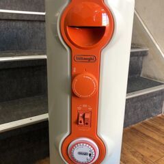 ▼値下げ▼ オイルヒーター デロンギ JR0812-OR 暖房器具 💳自社配送時🌟代引き可💳※現金、クレジット、スマホ決済対応※【安心の3ヶ月保証★送料に設置込】の画像