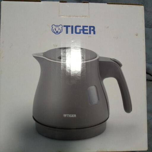【値下げしました】新品未使用の電気ケトル