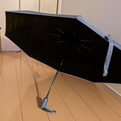 完全遮光雨晴兼用折りたたみ傘の画像