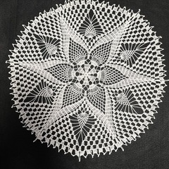 ハンドメイド♪*ﾟレース編み  ドイリー