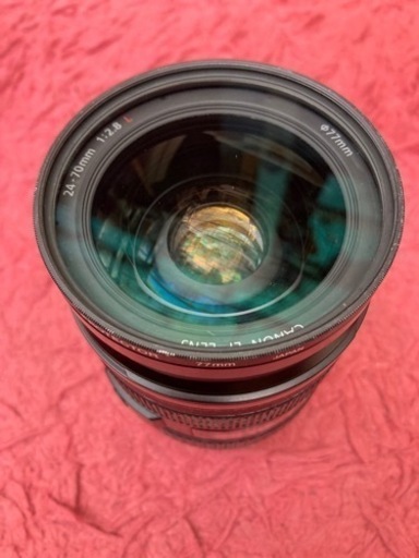 キヤノン EF 24-70mm F2.8L USM レンズ内チリあり