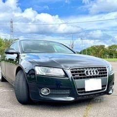 Audi A5  特別仕様車（Audi exclusive）車庫...