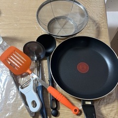 調理器具セット　明日処分です。