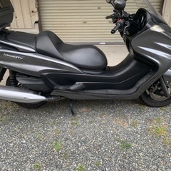 ヤマハ　グランドマジェスティ400 の画像