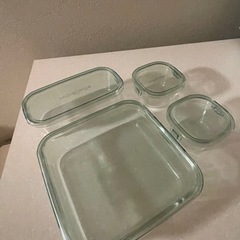 (中古)iwaki 耐熱ガラス 保存容器 4個セット パック&レンジの画像