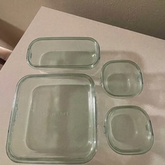 (中古)iwaki 耐熱ガラス 保存容器 4個セット パック&レンジ