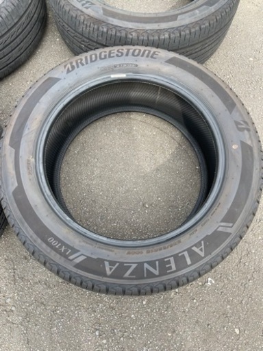 ・BS ALENZA  LX100 2022年製★残7〜7.5mm ★235/55R18  100V