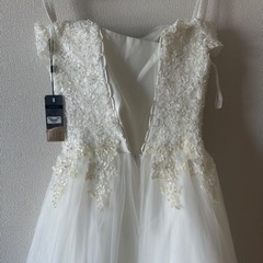 ウィディングドレス新品の画像