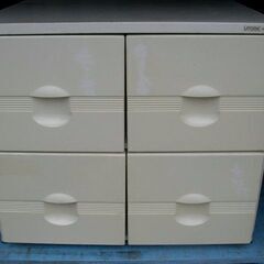 （取引中）●押入整理棚(４引出し)、差し上げます！●