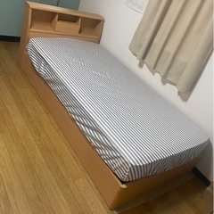 シングルベッド【マットレスはありません！】の画像