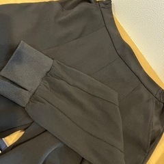 【成約済】【レディース】GUスリットジャガーパンツ