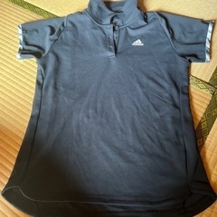 オススメ⭐️adidasTシャツ