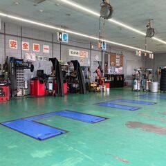 【鳥取北】自動車整備士／2級整備士・ブランクありも可（カー用品店）の画像