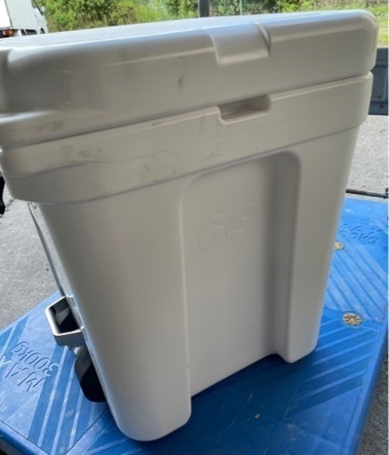 YETI イエティ ウォータークーラー ウォータージャグ 6ガロン