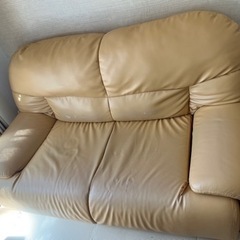 三人掛けソファー