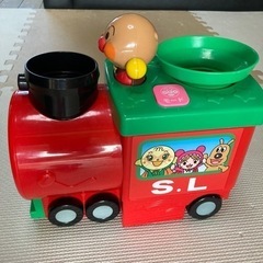 アンパンマン ボールがとびだす! はしるよポンポンSLマンの画像