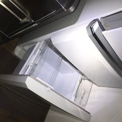 まだキレイな冷蔵庫