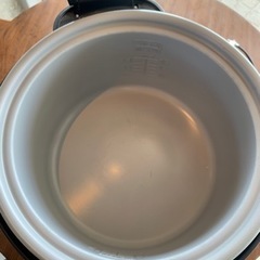中古厨房機器　タイガー炊飯器2.7ℓの画像