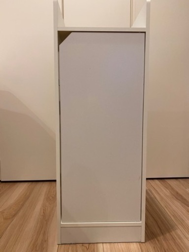ルーター収納　ケーブル収納棚