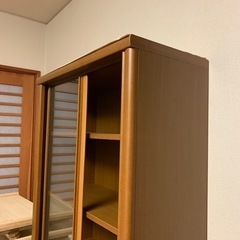 【引き取り決定】食器棚中の画像