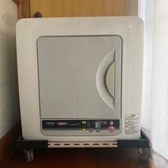 【ご相談中】工事不要‼︎  衣類乾燥機　TOSHIBA
