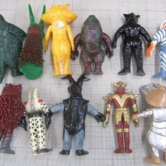 ウルトラマン怪獣 1980年代 ソフビ 11体 ゼットン ミクラス カネゴン他 83-89 まとめて 宇宙人 札幌市北区屯田の画像